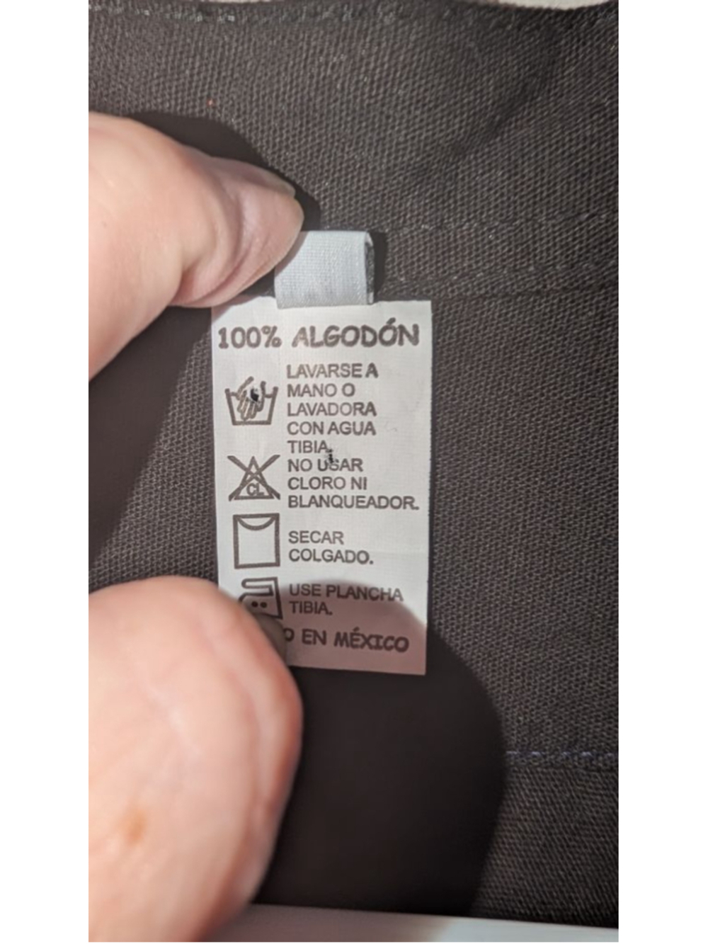 Black Guayabera Shirt Large - Picture 5 of 7
